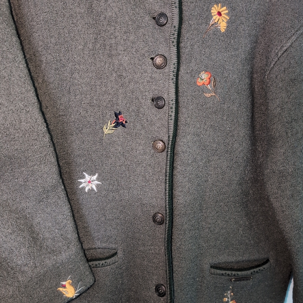 Gaddy Collection Embroidered Green Wool Cardigan - Picture 2 of 10